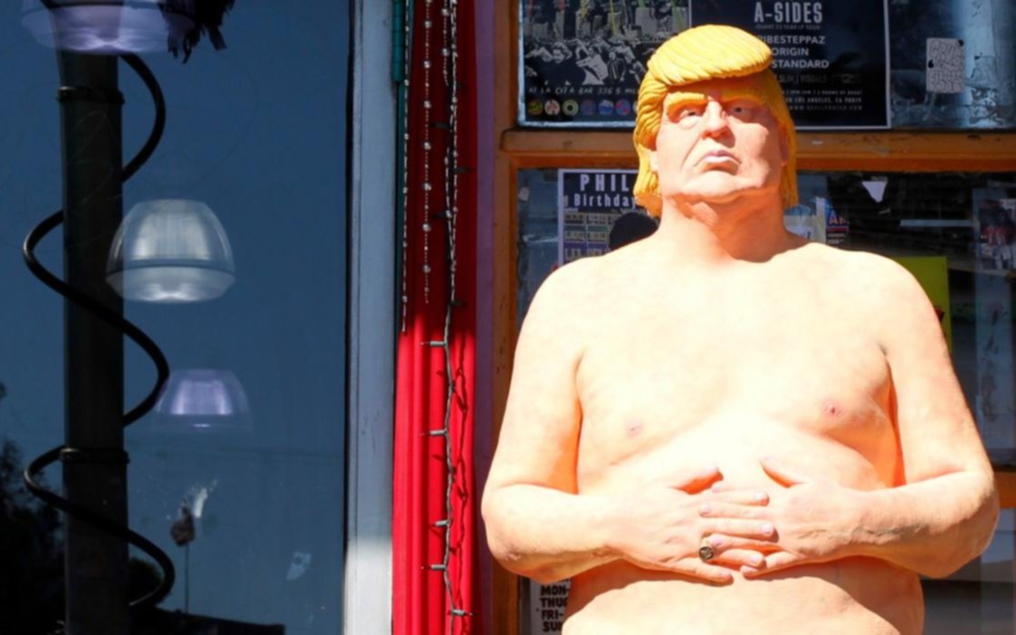 Subastarán una estatua de Donald Trump desnudo y esperan recibir 30 mil dólares