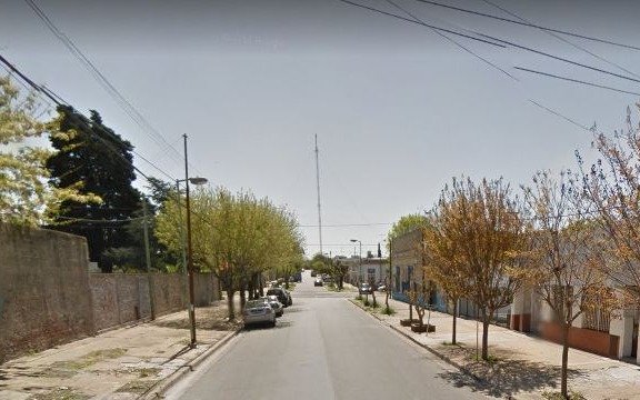 Los Hornos: vestidos de policías desvalijaron a una pareja