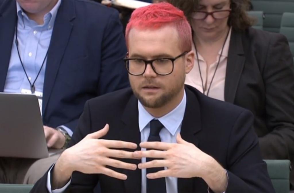 La campaña a favor del Brexit también usó sin permiso datos de usuarios de Facebook