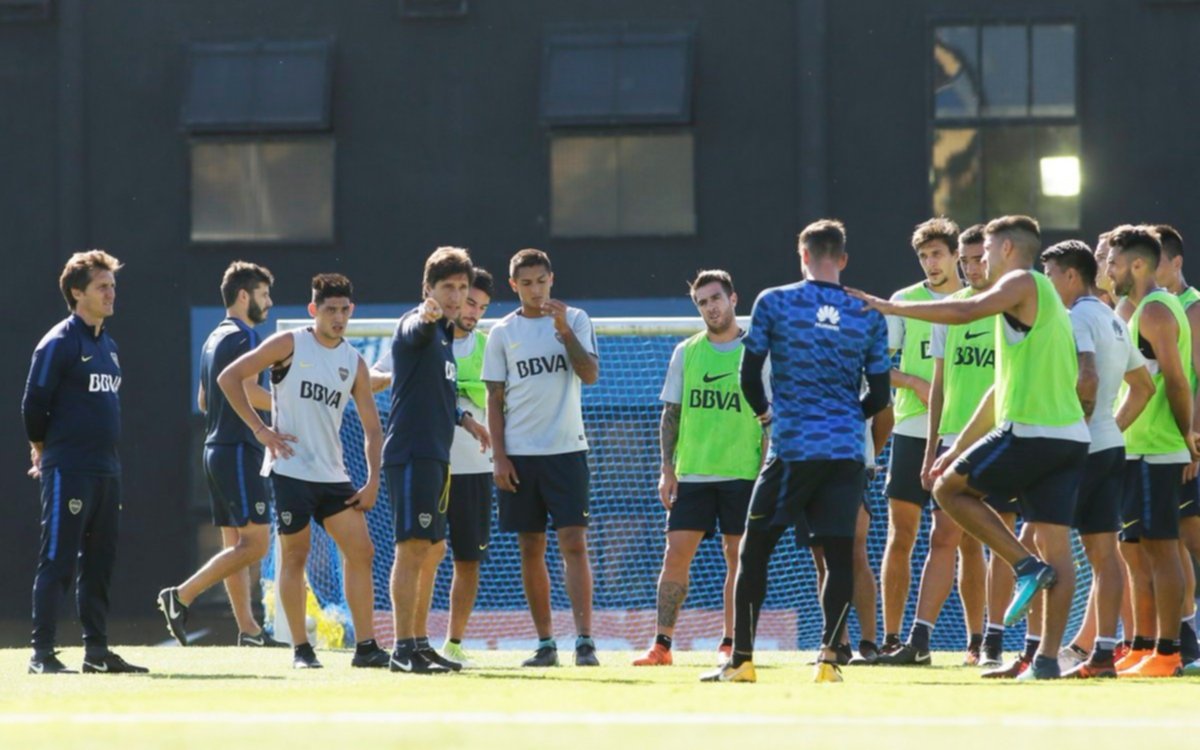 Boca tendría un solo cambio para enfrentar a Talleres en un choque clave