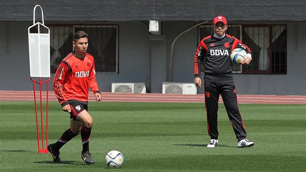 Gonzalo Montiel dejó atrás una dolencia muscular y se perfila para ser titular en River