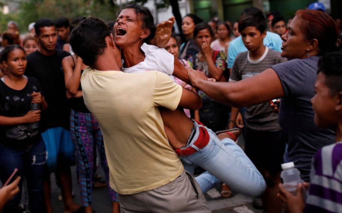 Confirman que son 68 los muertos por el motín en Venezuela