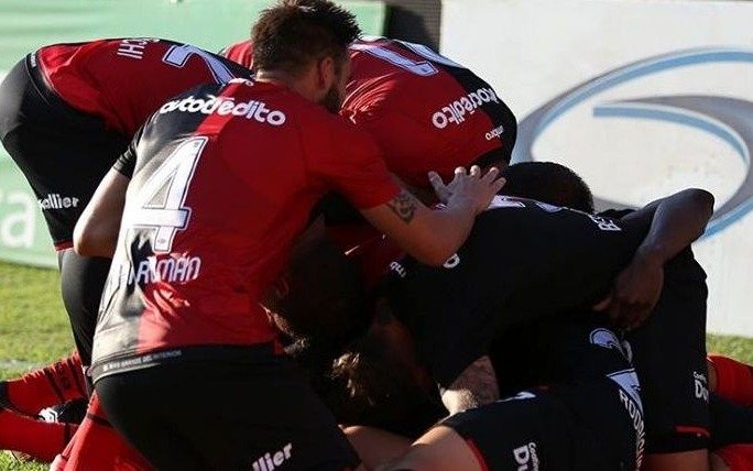 Newell's venció al Matador en el Parque