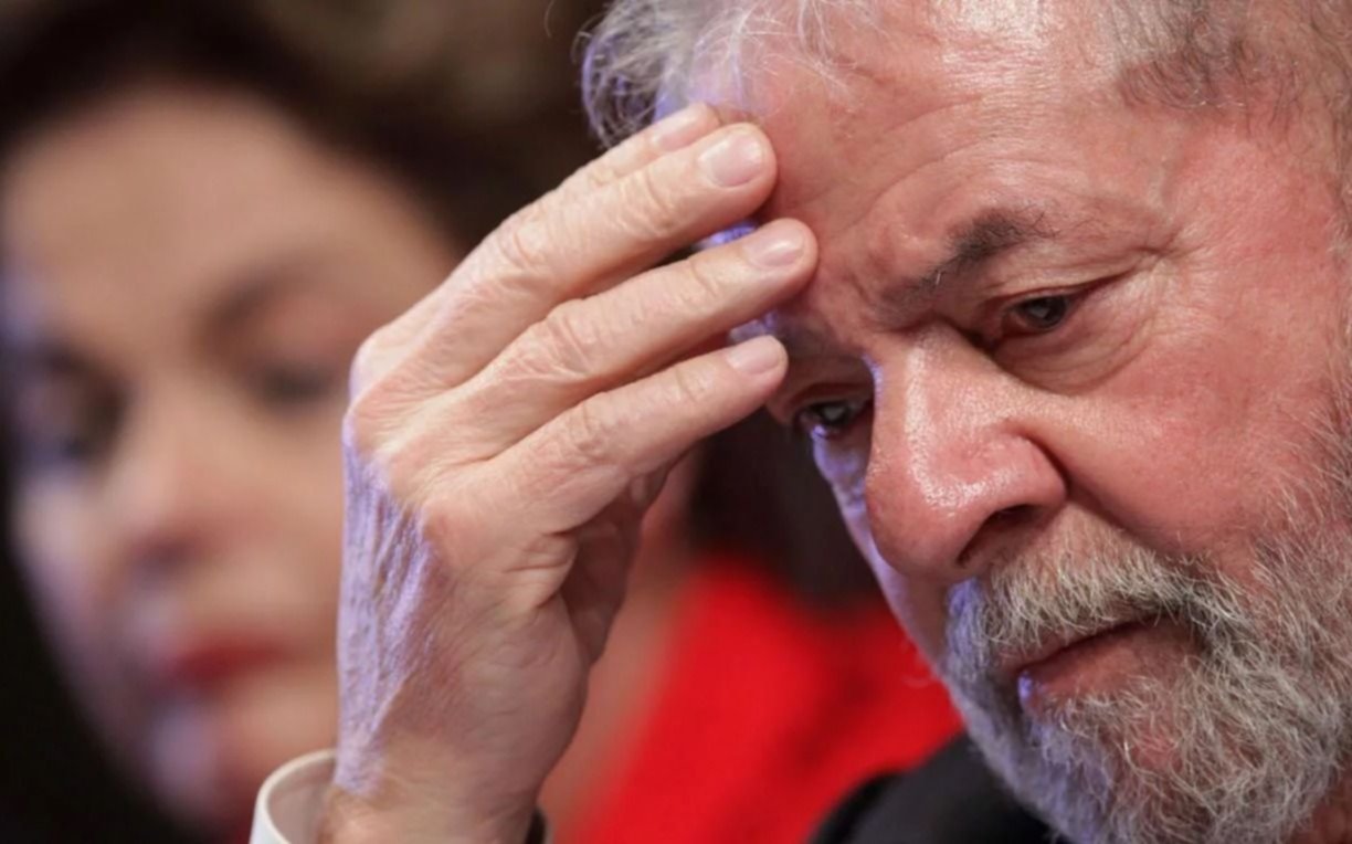 Autorizan a Lula a salir de la cárcel para asistir al funeral de su nieto