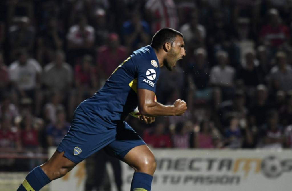 Boca aguantó bien el temporal y golpeó a Unión en su casa