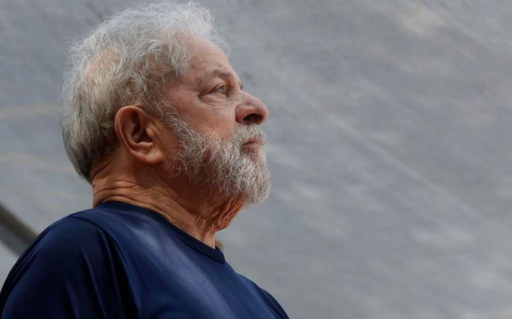 Autorizaron a Lula a asistir al entierro de su nieto de 7 años