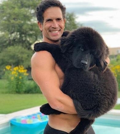 Porthos, el nuevo miembro de la familia de Diego Ramos