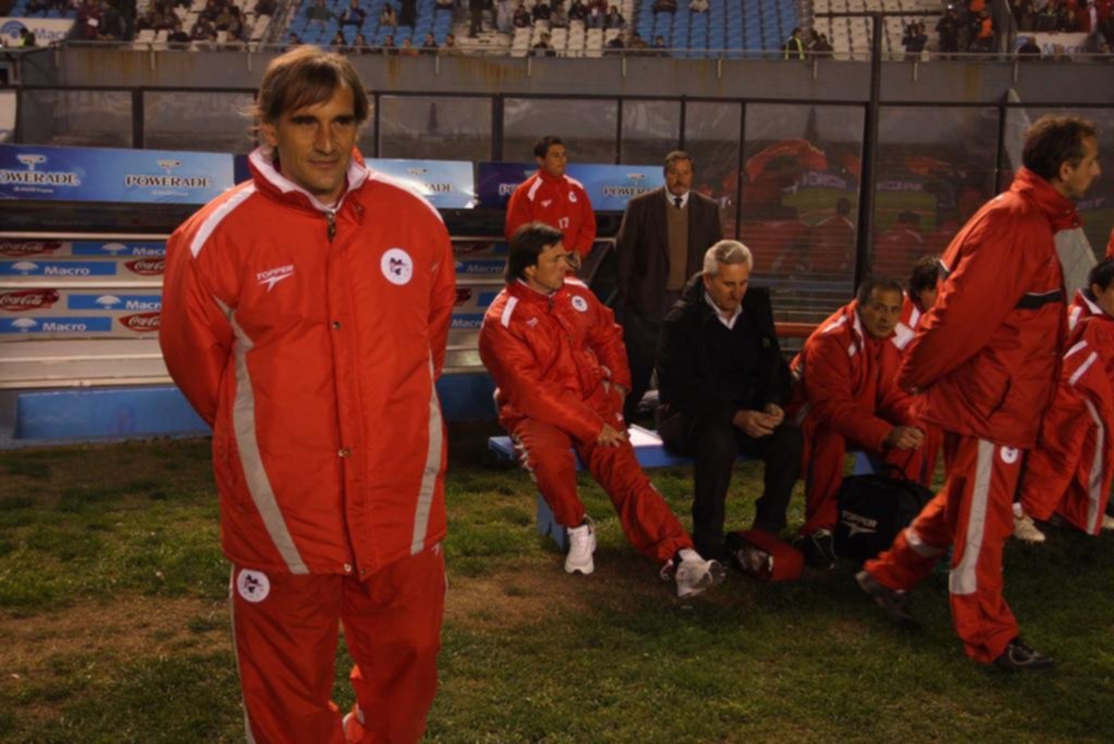 Otra vez el Pincha visita a Racing con un DT interino