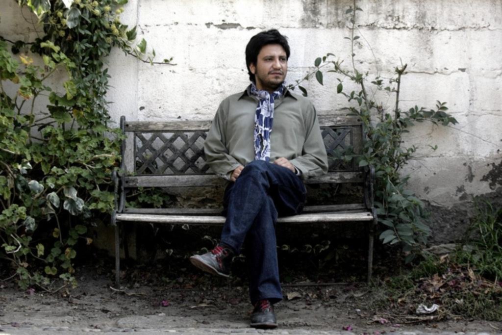“Con las mismas palabras que salen en el diario se escribe un poema”