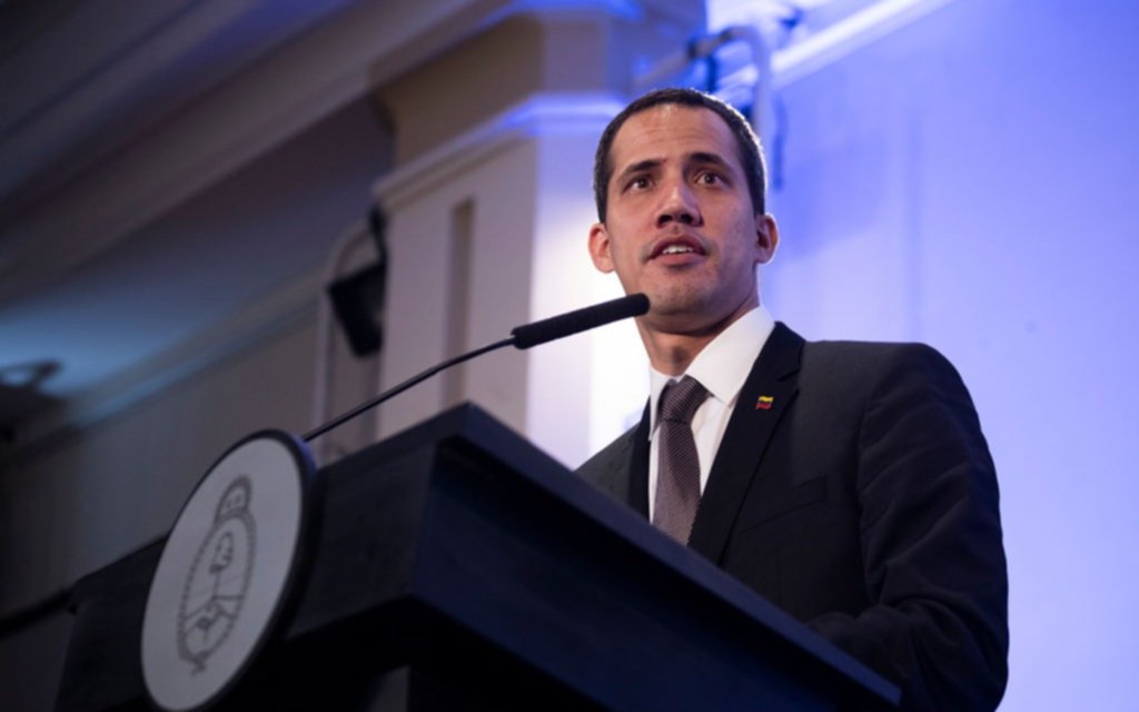 Guaidó convoca una manifestación este lunes ante su inminente regreso a Venezuela
