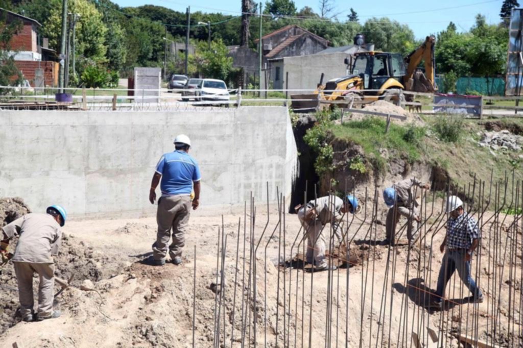 Anuncian otra etapa de obras para darle batalla a las inundaciones