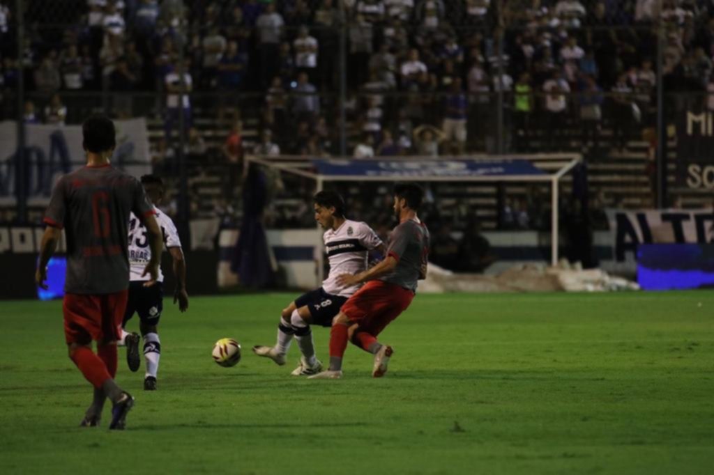 Tras el partido, los jugadores volvieron a Estancia Chica para seguir concentrados