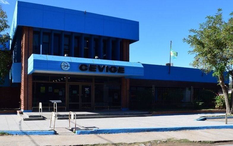 Podrían cortar el suministro eléctrico en Villa Gesell por una deuda