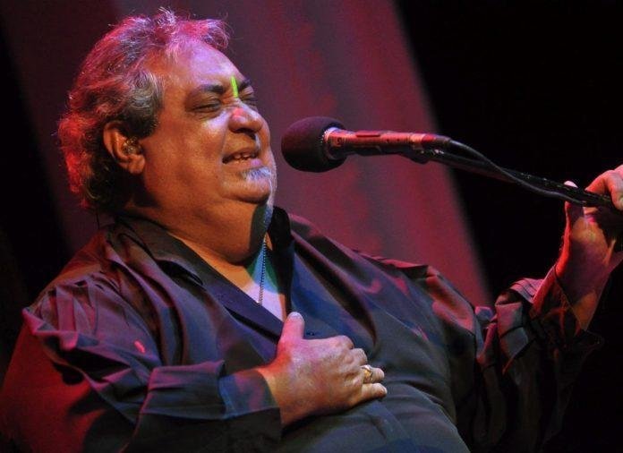Anthony Ríos, el romántico dominicano, se fue de gira a los 68 años