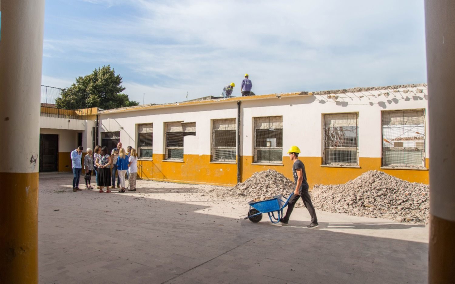 Obras en secundaria Nº 84 de Bernal