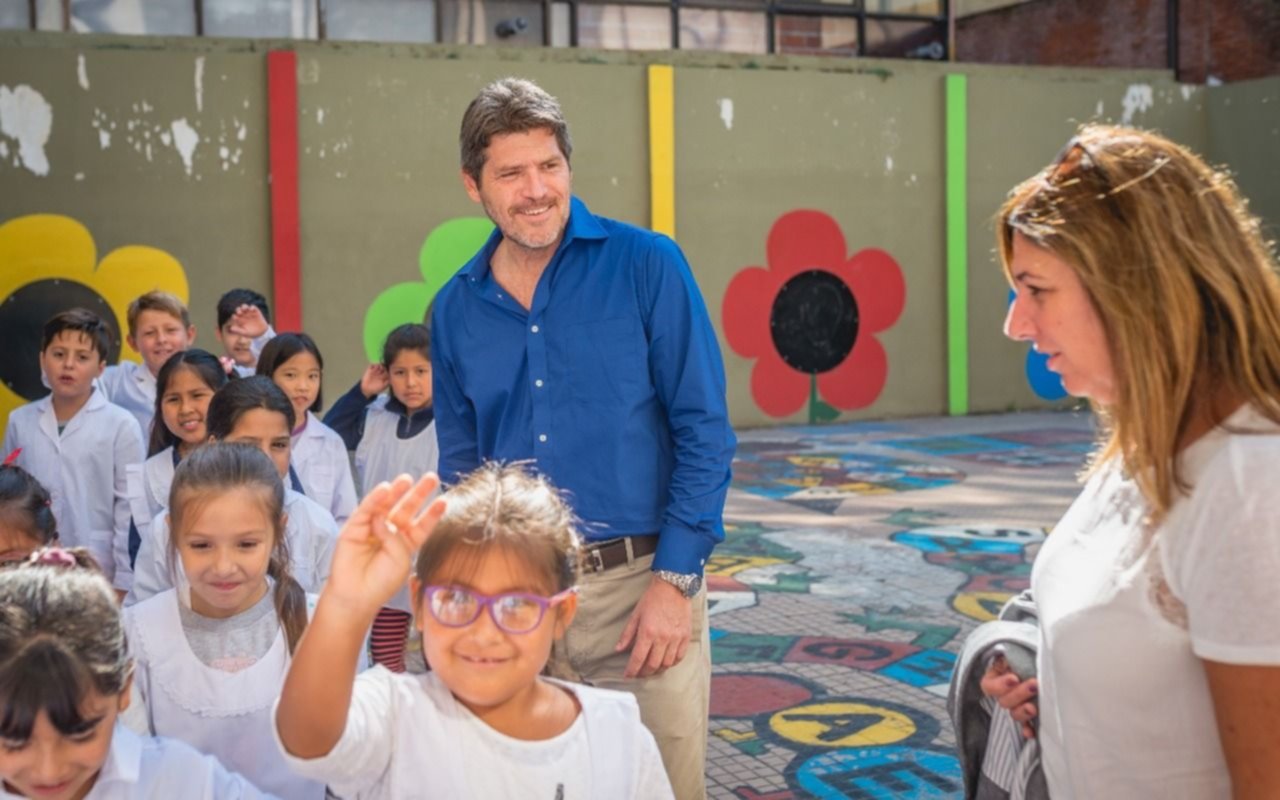 Diputados de Cambiemos visitaron escuelas en el inicio de clases