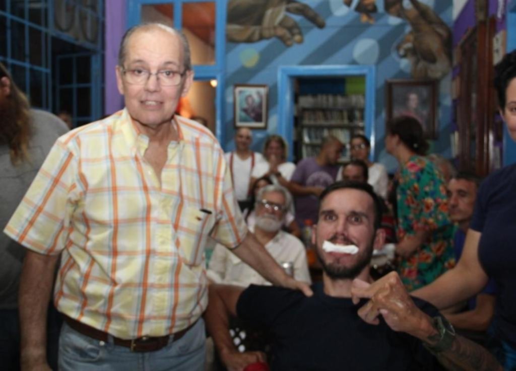 Encuentro cargado de emoción con el abrazo entre Sabella y Kondratiuk