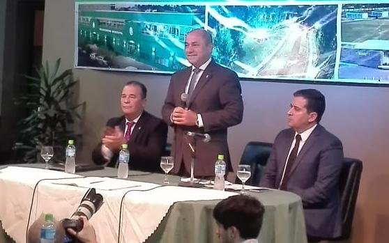 Secco prometió invertir en obras “más que nunca”