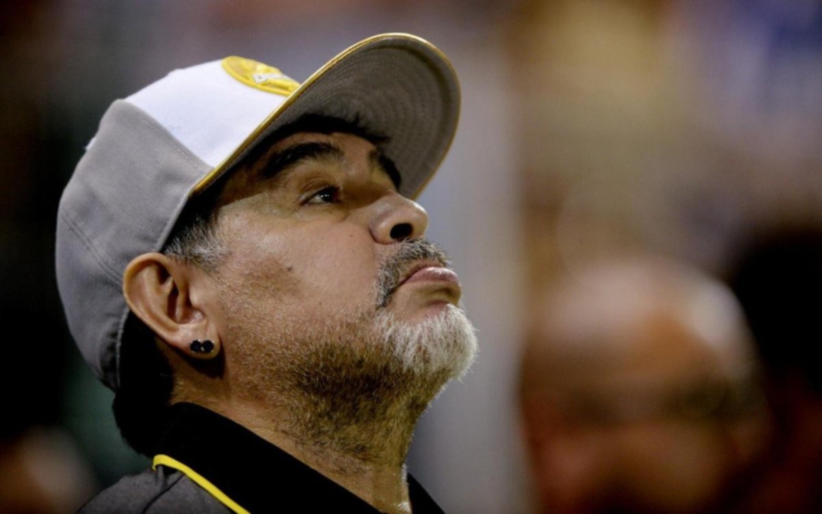 El abogado de Maradona contó cómo fue el encuentro del 'Diez' con sus hijos cubanos