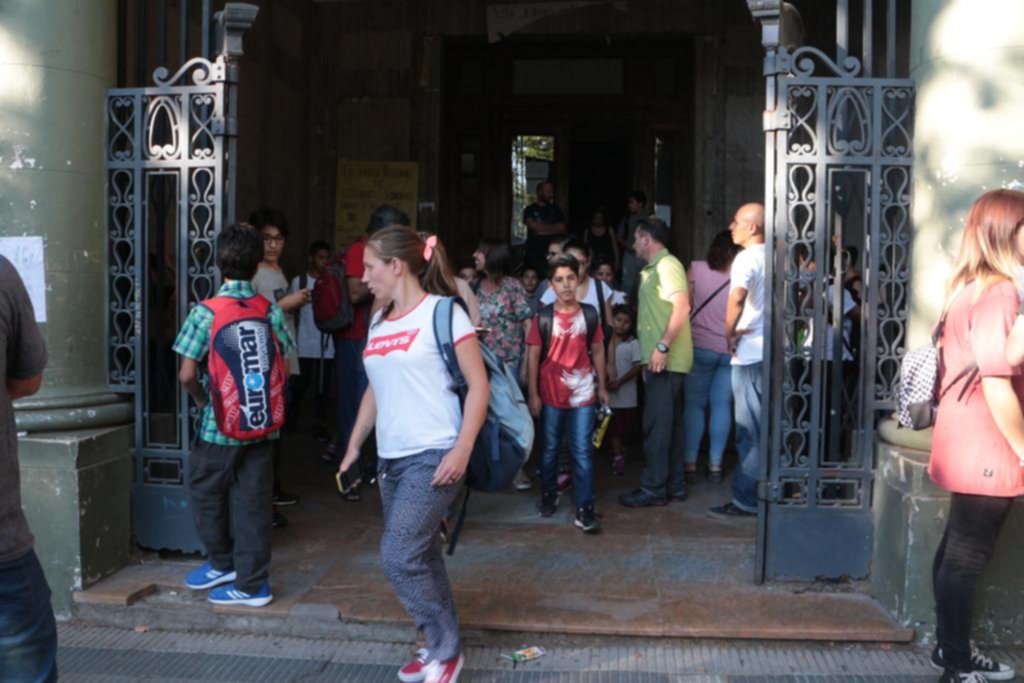 A la espera de una nueva paritaria, el lunes se normaliza el dictado de clases
