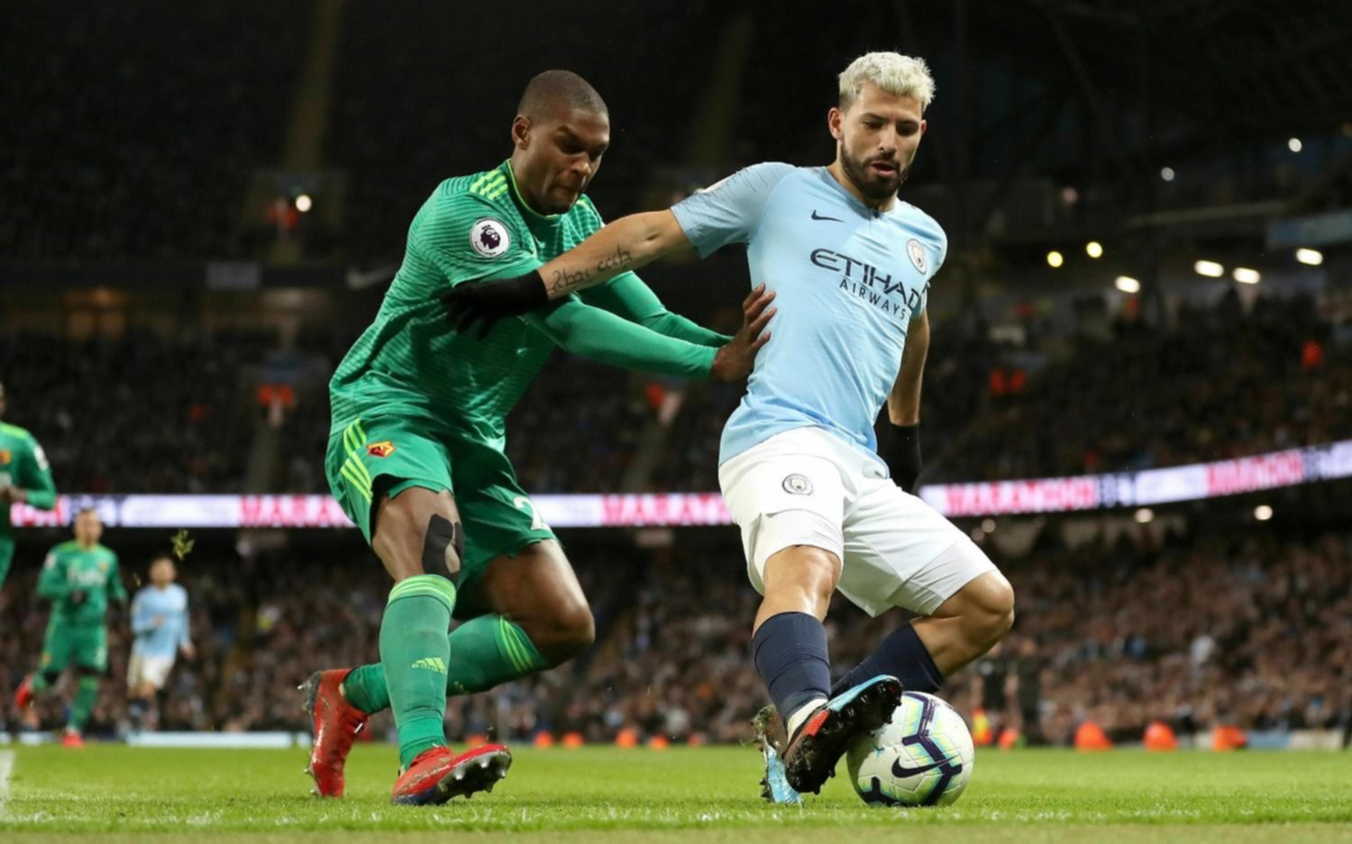 Con Agüero y Otamendi, el City volvió a ganar y saca diferencia en la Premier
