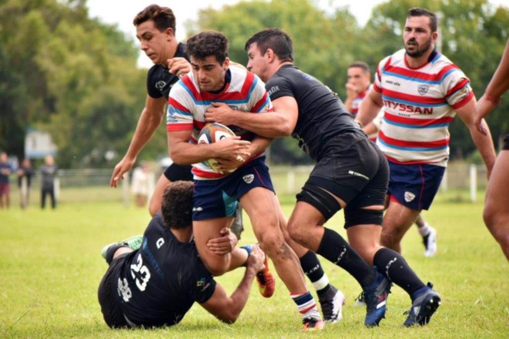 Victoria de Universitario ante Albatros en Hernández