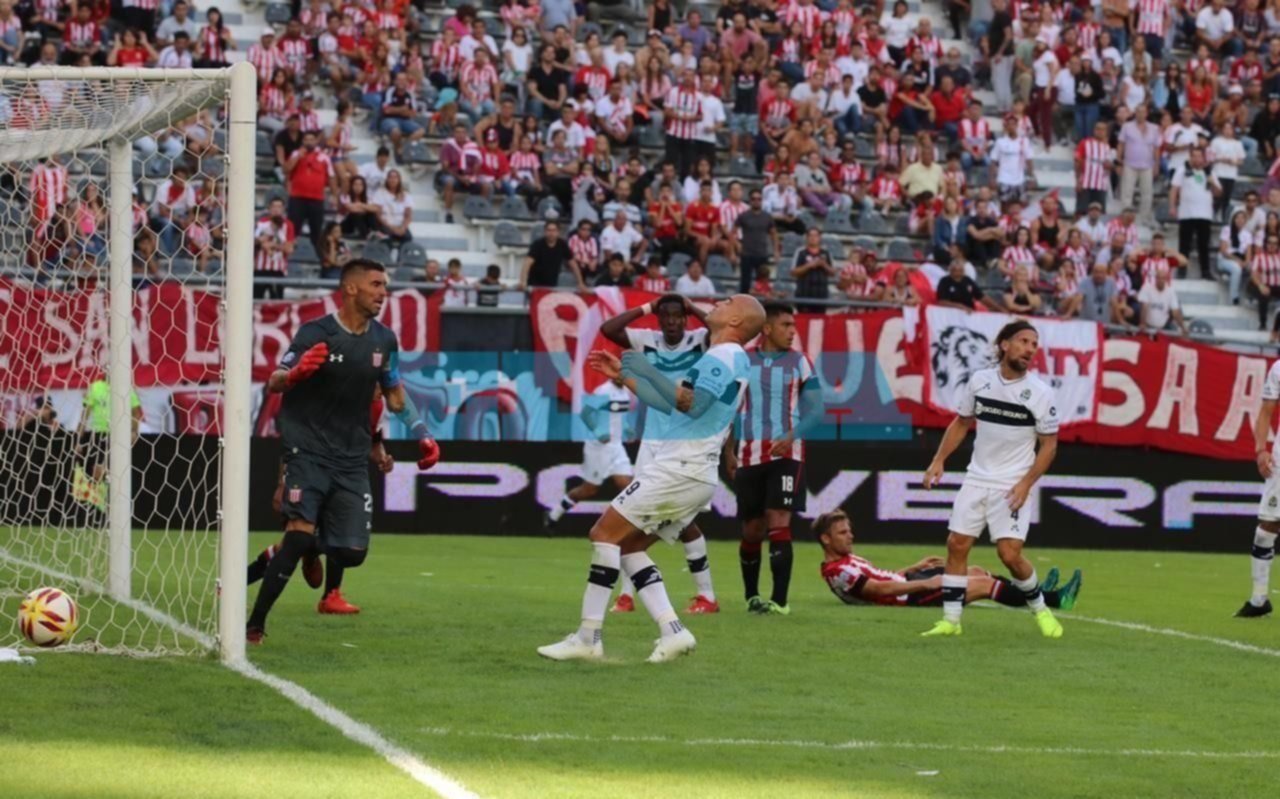 Silva: "Por momentos Delfino jugó en favor de Estudiantes"
