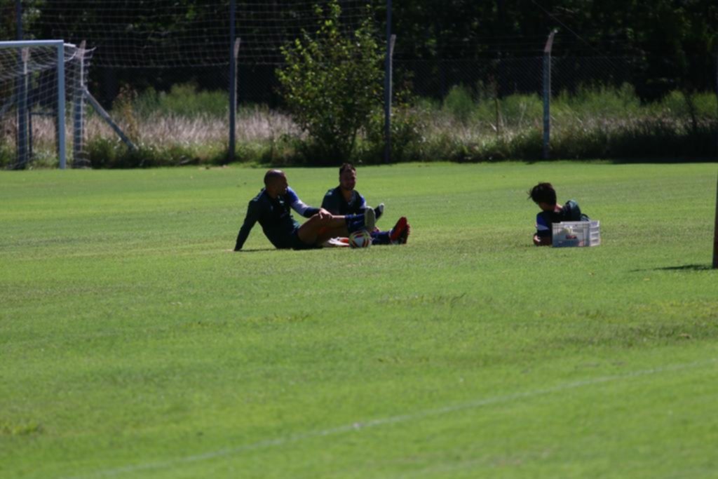 Sin tiempo para lamento, el Lobo ya volvió al trabajo y piensa en Newell´s