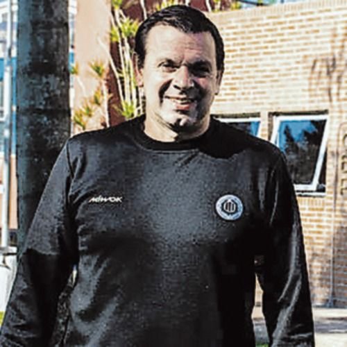 Otro duelo platense, Estudiantes contra Banco
