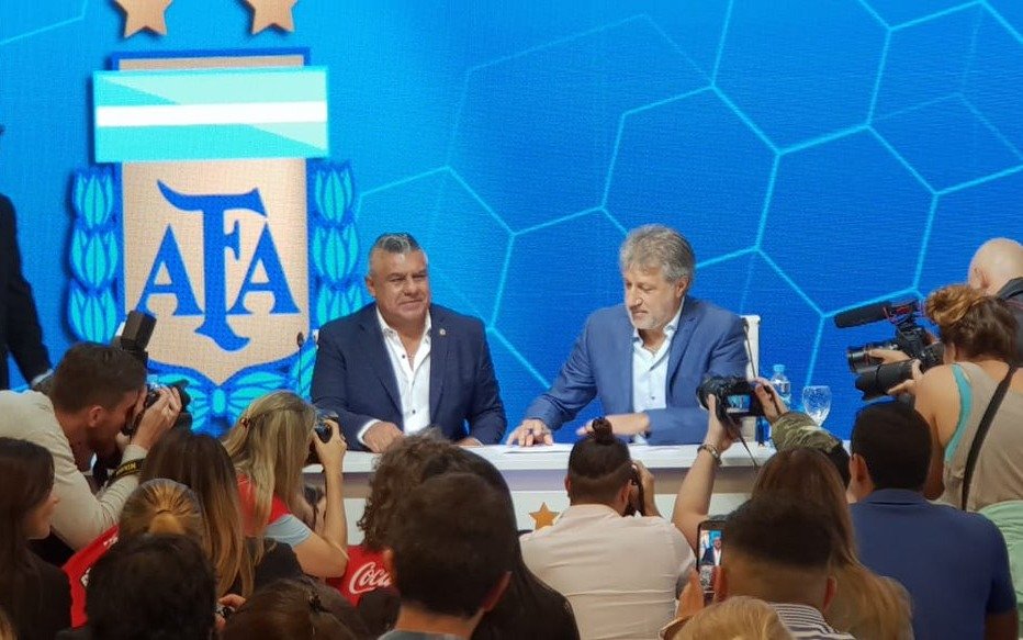 Se profesionalizó el fútbol femenino tras la firma de un acuerdo entre AFA y Agremiados 