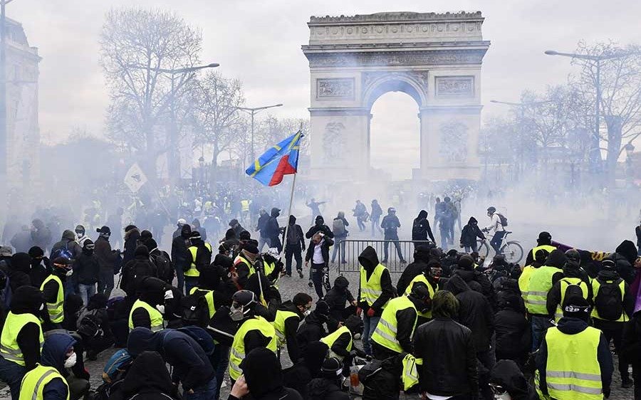 Los "chalecos amarillos" realizaron su décima octava marcha contra la política de Macron