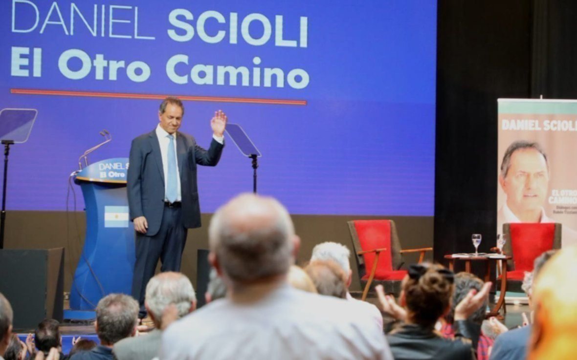 Otra denuncia contra Scioli por presunto lavado de dinero