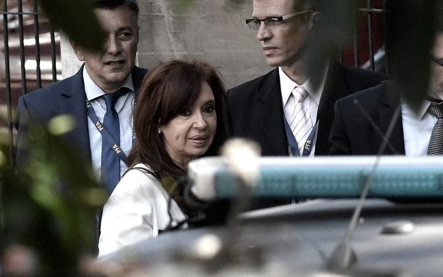 Procesan a Cristina Kirchner con prisión preventiva por la compra de gas licuado