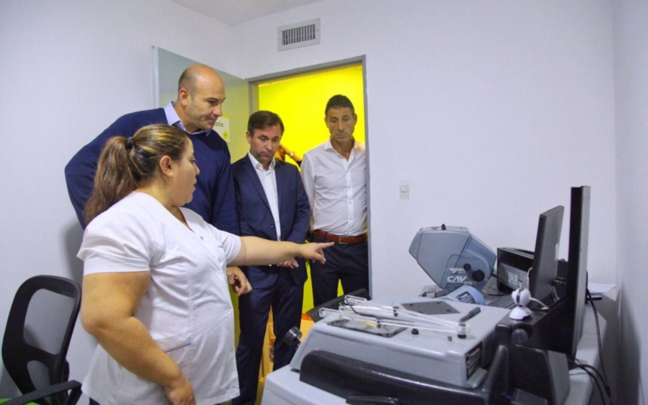 Molina recorrió la nueva sede para tramitar la licencia de conducir
