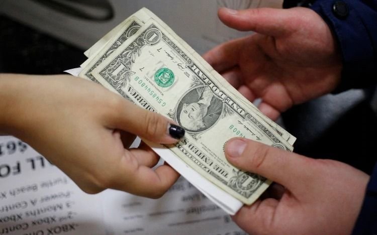 El dólar subió 50 centavos y cerró a $ 41,50