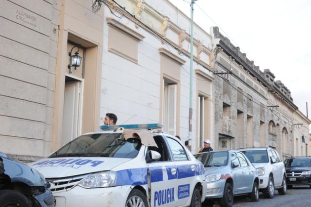 Sospechas de otro nido de corrupción policial en la comisaría de Tolosa -  Policiales