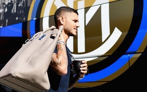 Icardi vuelve a entrenarse con el plantel de Inter luego de un mes