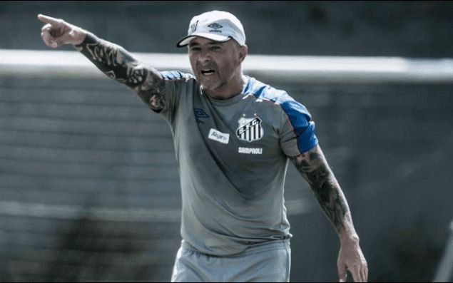 Sampaoli ofreció su sueldo para que le paguen a los jugadores del Santos