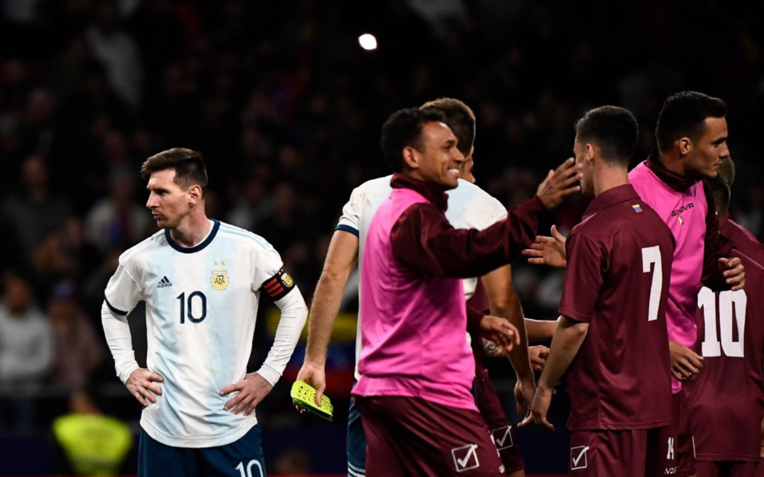 No fue la vuelta esperada: Messi regresó a la Selección pero el equipo fue vapuleado por Venezuela