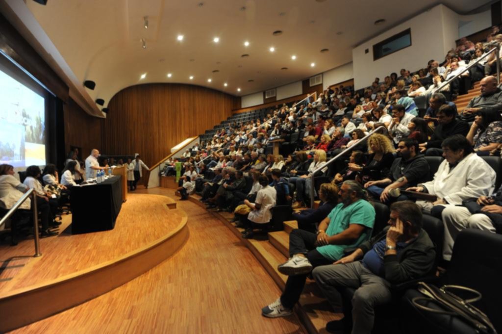 Reunión en La Plata por la jubilación de los médicos