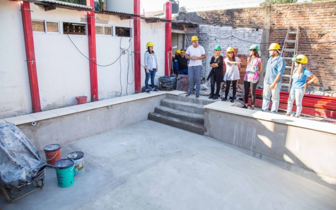 Molina visitó la Casa del Niño y  "El Hogar de mis Sueños"