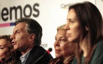 Carrió: "Macri tomó decisiones terribles contra la corrupción que afectaban a amigos propios"