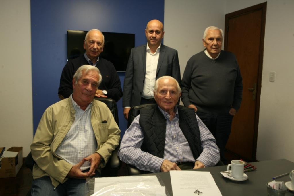 Firma de Acta, con ausencias