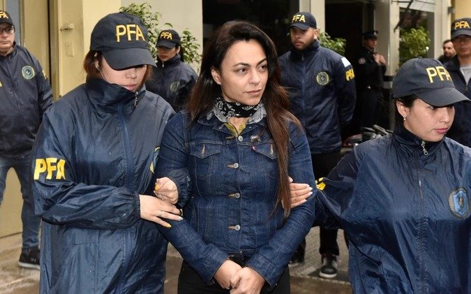 Causa de los cuadernos: demoraron a familiares de la viuda de Muñoz