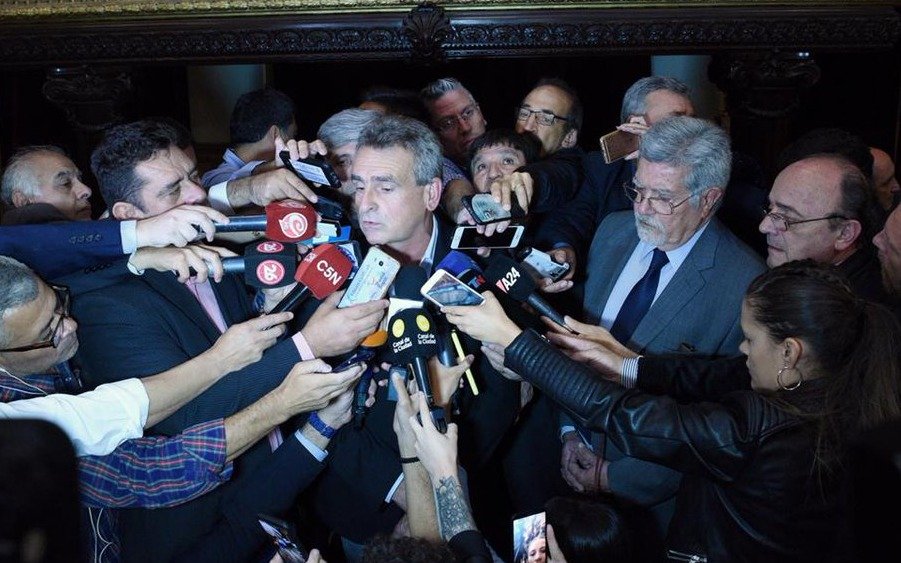 Legisladores kirchneristas pidieron la "suspensión provisoria" del fiscal Stornelli