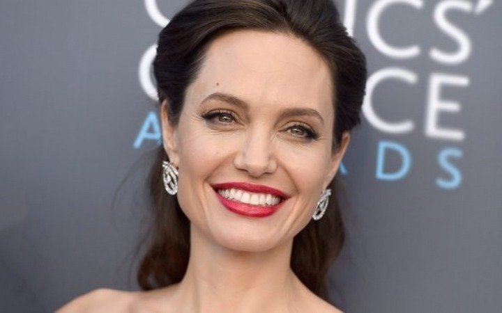 Angelina Jolie podría protagonizar una de las próximas películas de Marvel