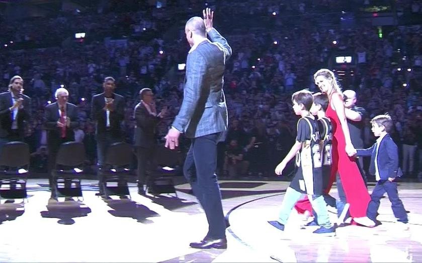 Manu en lo más alto