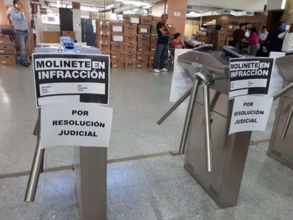 La Justicia platense suspendió el sistema de molinetes para ingresar al IOMA