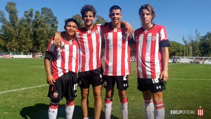Las juveniles cosecharon 11 puntos frente al Decano