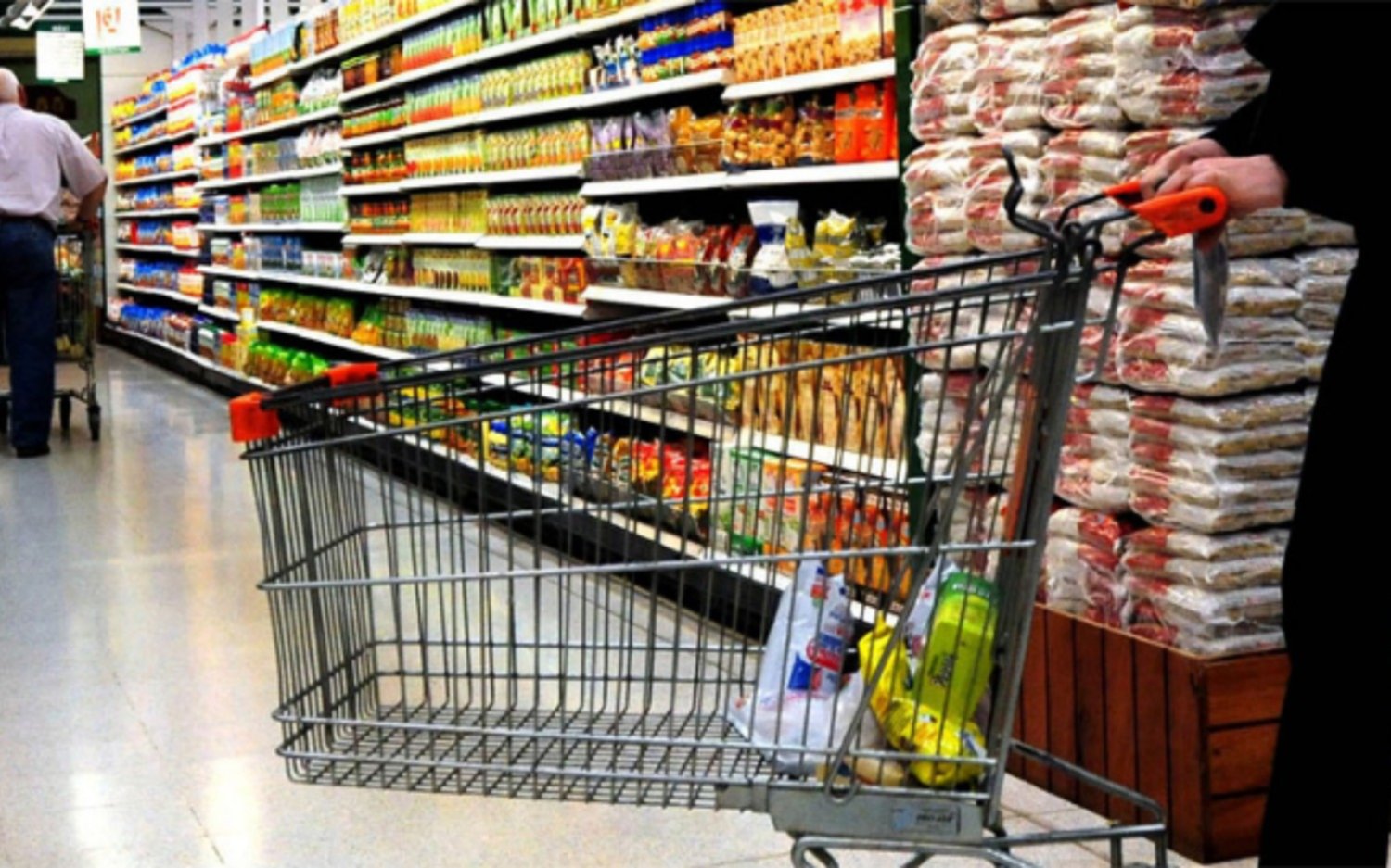 Las ventas minoristas cayeron un 13,2 por ciento en marzo